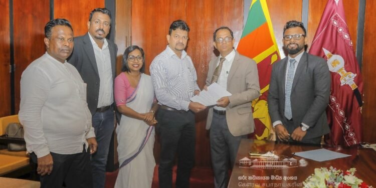 பொலிஸ்மா அதிபரை பதவியிலிருந்து நீக்கும் பிரேரணை!