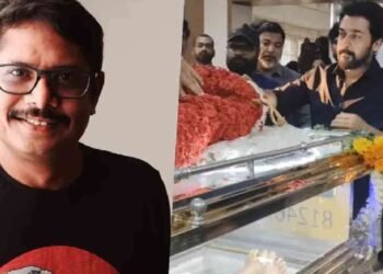 மனோஜ் சவப்பெட்டி மீது ஏறி.. கொடுமையான செயல்!