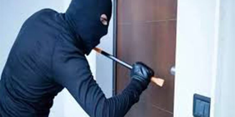 சுவிஸ் தூதுவரின் இல்லத்தில் பாரிய திருட்டு!