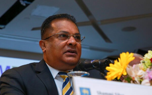 ஷம்மி சில்வா ஶ்ரீலங்கா கிரிக்கெட் நிறுவனத்தின் தலைவராக மீண்டும் தெரிவு