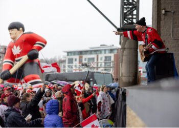 அமெரிக்க ஜனாதிபதிக்கு எதிராக கனடாவில் போராட்டம்