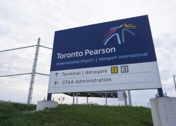 கனடிய விமான நிலையத்தில் மகனை கடத்திய பெண் கைது!