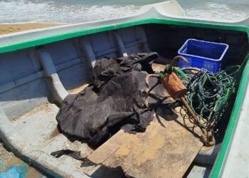 சட்டவிரோத பொருட்களுடன் மீன்பிடியில் ஈடுபட்டவர்கள் கைது!