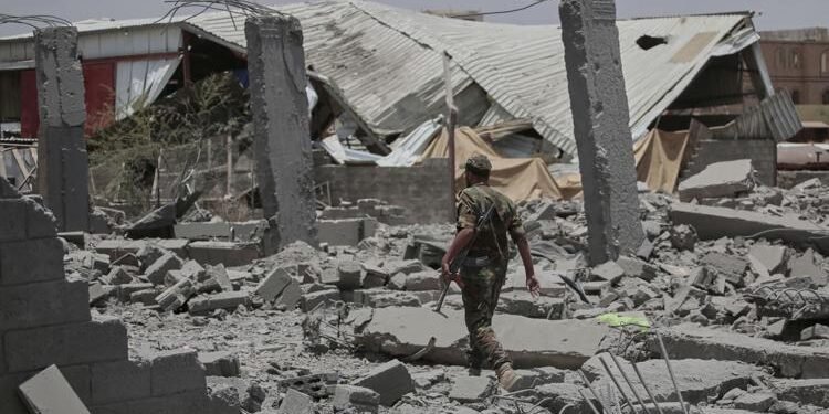 யேமன் மீதான அமெரிக்க தாக்குதலில் 30 பேர் பலி!