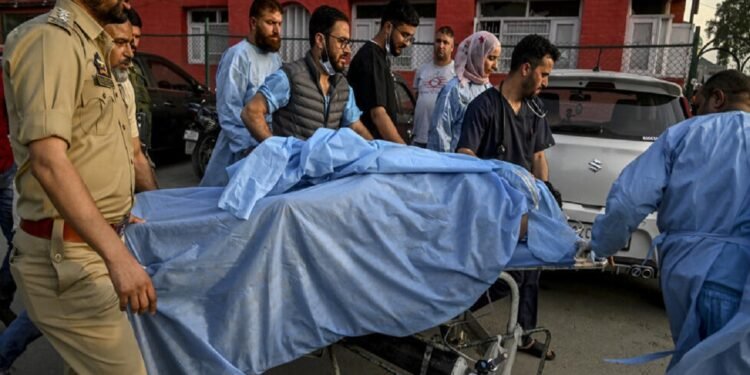 காஷ்மீரில் துப்பாக்கிச் சூட்டு தாக்குதல்