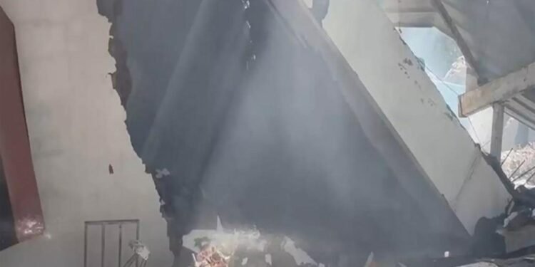 பட்டாசு தொழிற்சாலையில் பயங்கர வெடிவிபத்து- 13 பேர் பலி