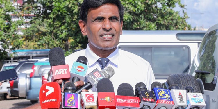 மக்கள் அச்சமின்றி வாழ்வதற்கு தேவையான சூழல் உருவாக்கப்படும் – பொது பாதுகாப்பு அமைச்சர்