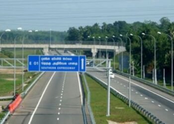 அதிவேக வீதியில் 13 கோடி ரூபாய் வருவாய்