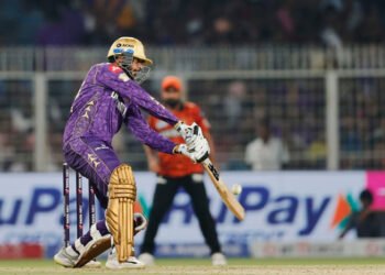 ஐ.பி.எல்: சண்றைசர்ஸுக்கெதிராக 200 ஓட்டங்களைப் பெற்ற கொல்கத்தா