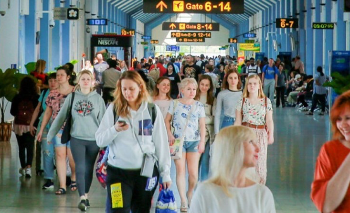 30,000 இற்கும் மேற்பட்ட சுற்றுலாப் பயணிகள் வருகை