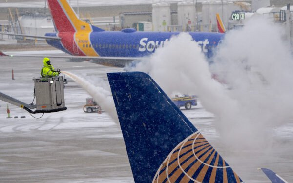 அமெரிக்காவை தாக்கிய புயல்!