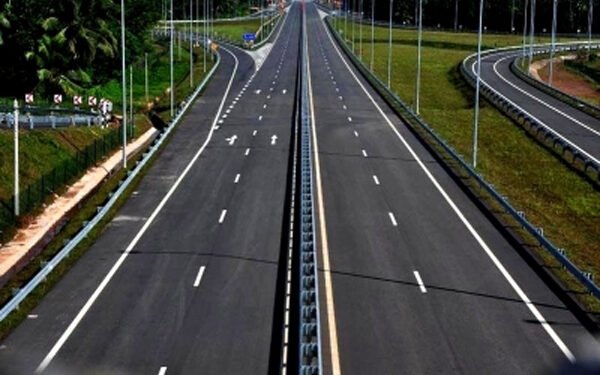 அதிவேக நெடுஞ்சாலைகளில் வேக எல்லை மணிக்கு 60 கி.மீ. என அறிவிப்பு!