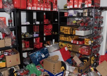 கனடாவில் திருட்டுச் சம்பவங்களுடன் தொடர்புடைய 7 பேர் கைது