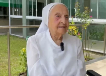 உலகின் மிக வயதான பெண்மணி உயிரிழப்பு