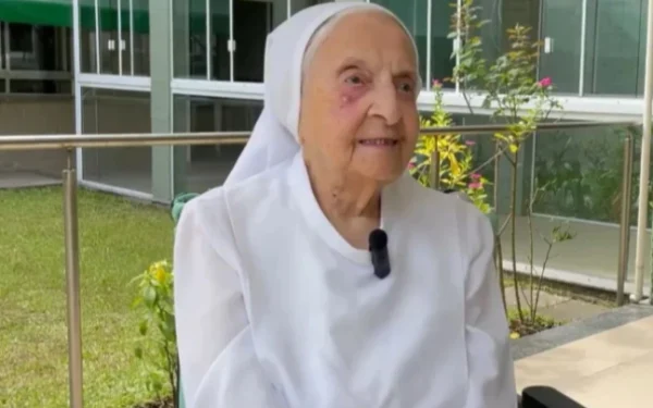 உலகின் மிக வயதான பெண்மணி உயிரிழப்பு