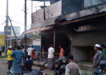 மோட்டார் சைக்கிள் விற்பனை நிலையத்தில் தீ விபத்து