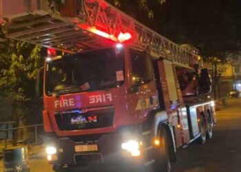 வெலிகமவில் ஆடைத் தொழிற்சாலையில் திடீர் தீவிபத்து