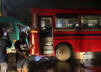 தென்னிலங்கை சென்ற பேருந்து கோர விபத்து !