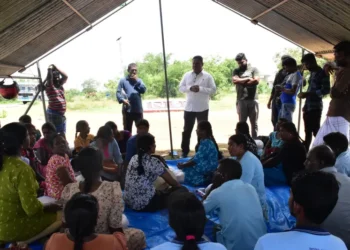 ஆனையிறவு உப்பளம் ஊழியர்கள் மனித உரிமைகள் ஆணைக்குழுவில் முறைப்பாடு