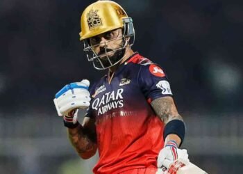 வரலாற்று சாதனைகள் படைத்த விராட் கோலி