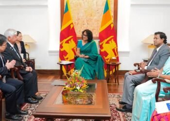 ஜப்பானிய பாதுகாப்பு அமைச்சர் மற்றும் பிரதமர் இடையே சந்திப்பு