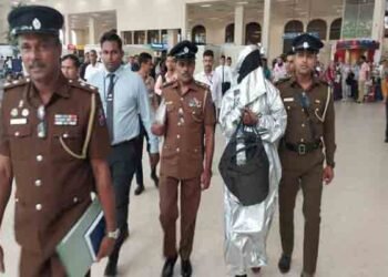 லொக்கு பெட்டி அழைத்துவரப்பட்டார்