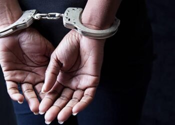 முப்படையைச் சேர்ந்த 3000 பேர் கைது!