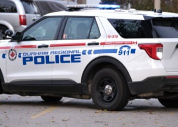 கனடாவில் மசூதியை சேதப்படுத்திய தந்தை மகன் கைது