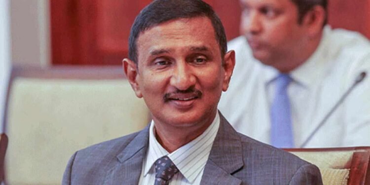 முன்னாள் சுகாதார அமைச்சின் செயலாளர் கைது