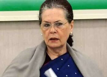 சோனியா காந்தி மருத்துவமனையில் அனுமதி