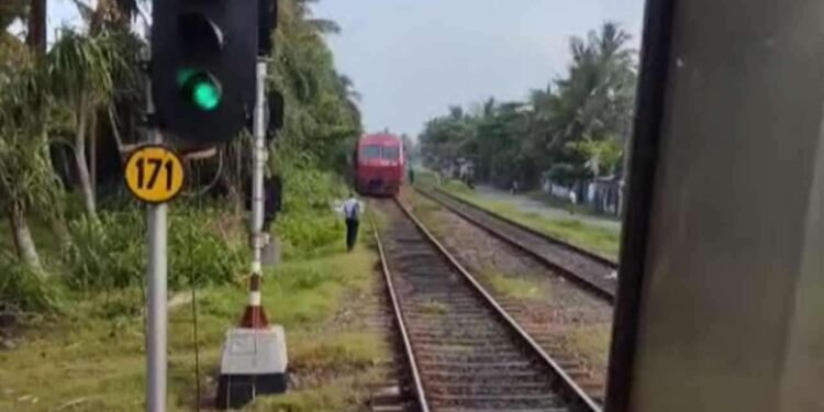 கடலோர ரயில் மார்க்கத்தில் சமிக்ஞை அமைப்பில் கோளாறு