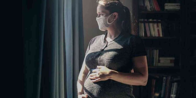 கர்ப்பிணிகள் முகக்கவசம் அணியுமாறு அறிவுறுத்தல்