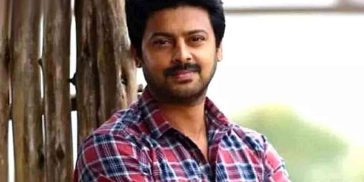 சிக்கிய இரண்டு தமிழ் ஹீரோக்கள்