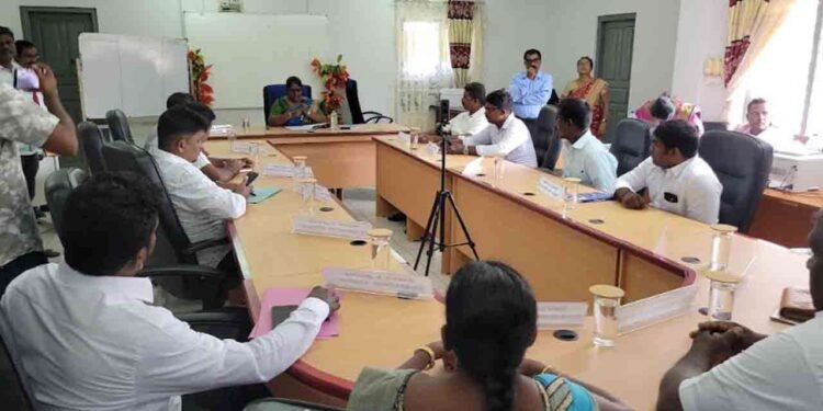 ஊர்காவற்றுறை பிரதேச சபையின் தவிசாளர் திருவுளச்சீட்டு முறையில் தெரிவு