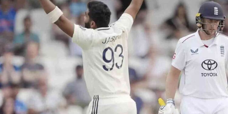 ஹசில்வுட் சாதனையை சமன் செய்த பும்ரா