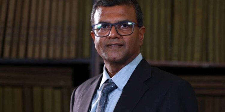 நிதி அமைச்சின் செயலாளராக ஹர்ஷன சூரியப்பெரும நியமனம்