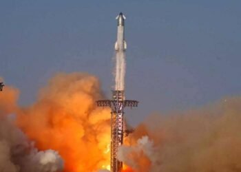 வெடித்துச் சிதறிய ஸ்பேஸ் எக்ஸ் ராக்கெட் – வீடியோ வைரல்