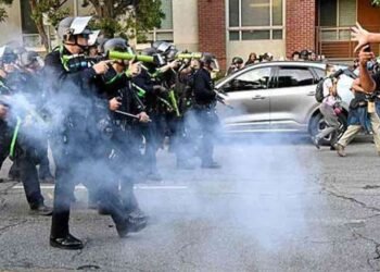 லொஸ் ஏஞ்சல்ஸில் ஊரடங்கு உத்தரவு