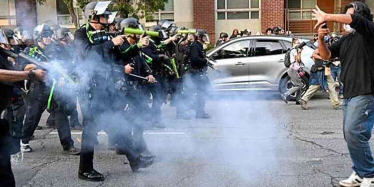 லொஸ் ஏஞ்சல்ஸில் ஊரடங்கு உத்தரவு