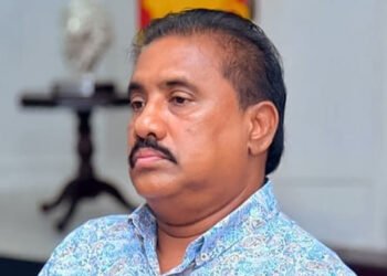 ரோஹித அபேகுணவர்தனவின் மகள் பொலிஸாரிடம் சரண்