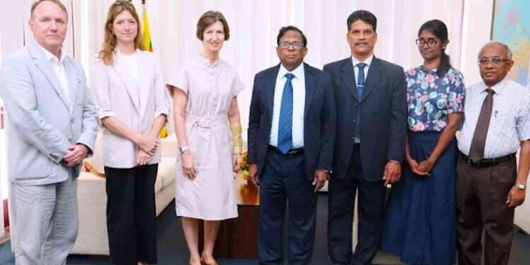 வட மாகாண ஆளுநருக்கும் சுவிட்சர்லாந்து தூதுவருக்கும் இடையில் சந்திப்பு!