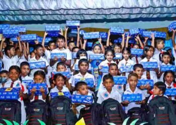 சியெட், இறப்பர் விவசாயிகளின்பிள்ளைகளுக்கு பயனளிக்கும் திட்டத்தில் 6வது பாடசாலைக்கு உதவி வழங்கியது