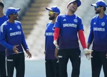 ஹோட்டல் அருகே மர்மப் பார்சல்!