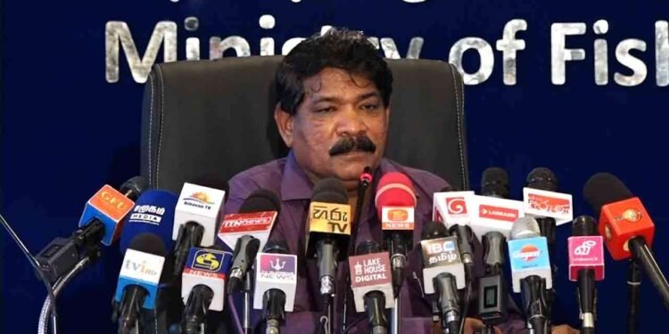 மீண்டும் இலங்கை கடற்பரப்புக்குள் அத்துமீறி நுழைய ஆரம்பித்துள்ளனர்