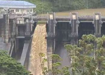 மேல் கொத்மலை நீர்த்தேக்கத்தின் வான்கதவு திறப்பு