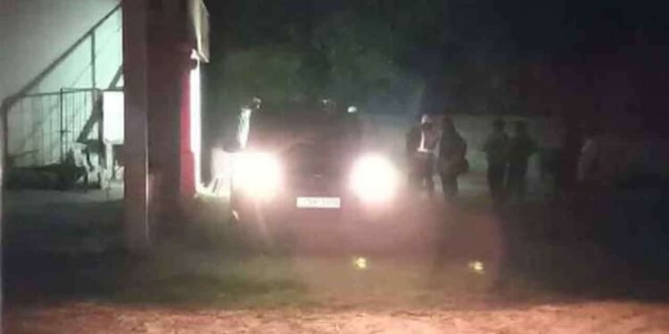 குப்பை தொட்டியில் கிடந்த வர்த்தகரின் உடல்!