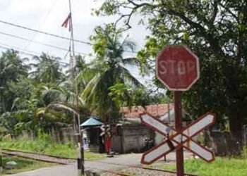 பாதுகாப்பற்ற ரயில் கடவையில் விபத்து – ஸ்தலத்திலேயே ஒருவர் பலி