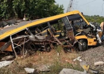 இன்று காலை தமிழ்நாட்டை உலுக்கிய கோர விபத்து