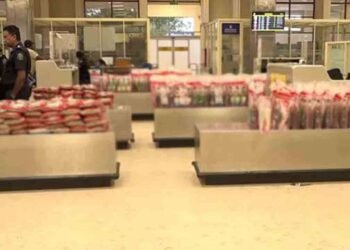 ஒன்றரை கோடி பெறுமதியான மதுபானம் மற்றும் ஏலக்காய் பறிமுதல்