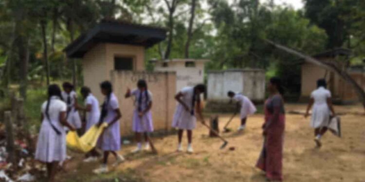 நுளம்புகள் பெருகக்கூடிய 121 பாடசாலைகள் அடையாளம்